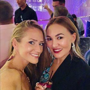 Meet your Posher, Abi